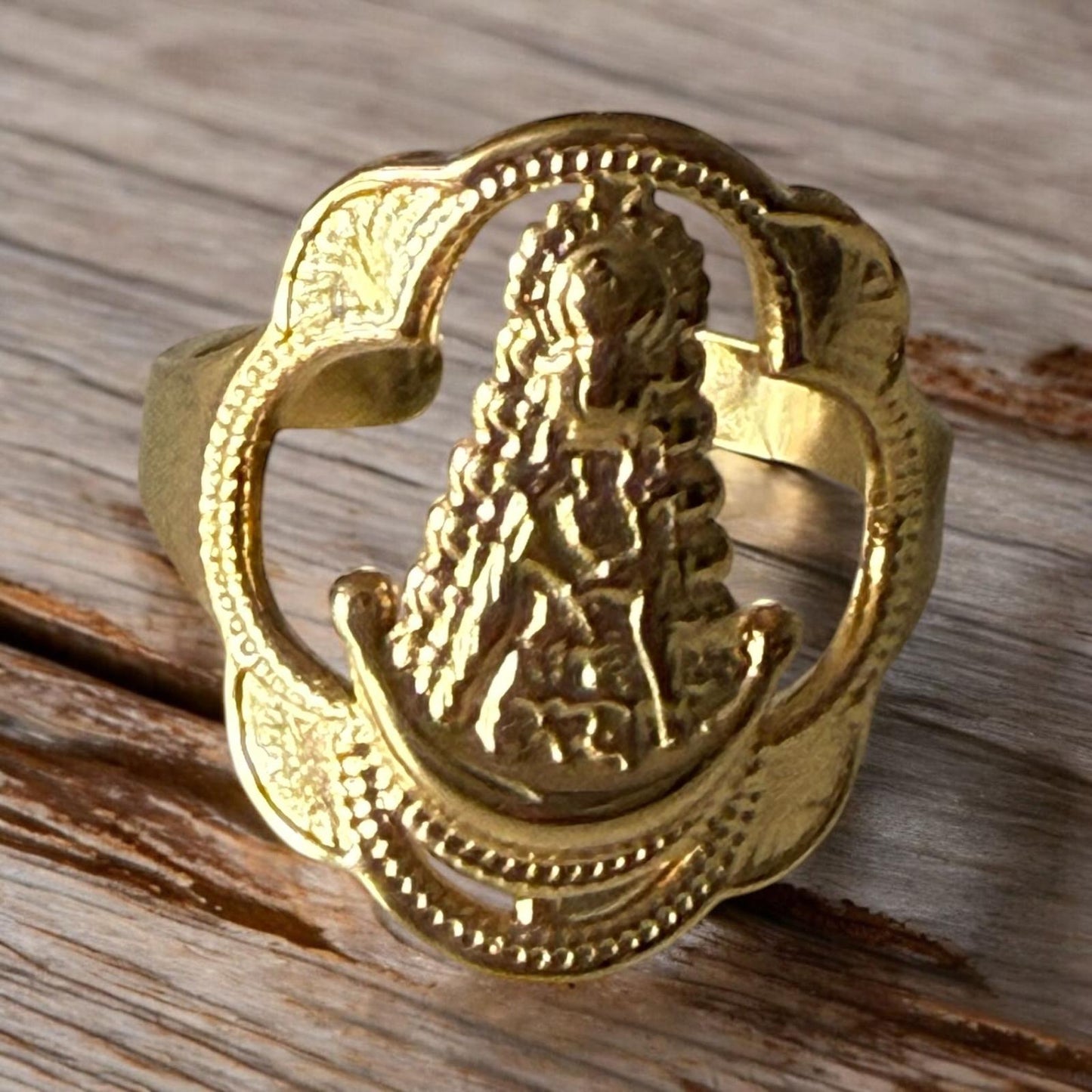 Anillo Filigrana Acero Virgen del Rocío Baño oro