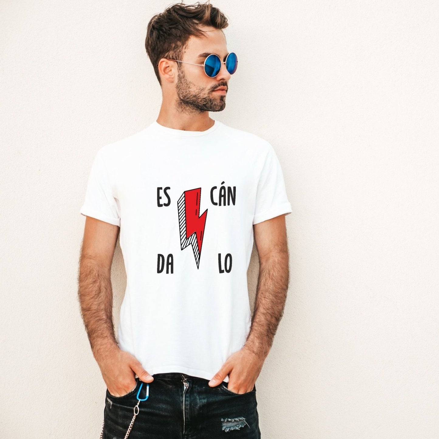 Camiseta escándalo