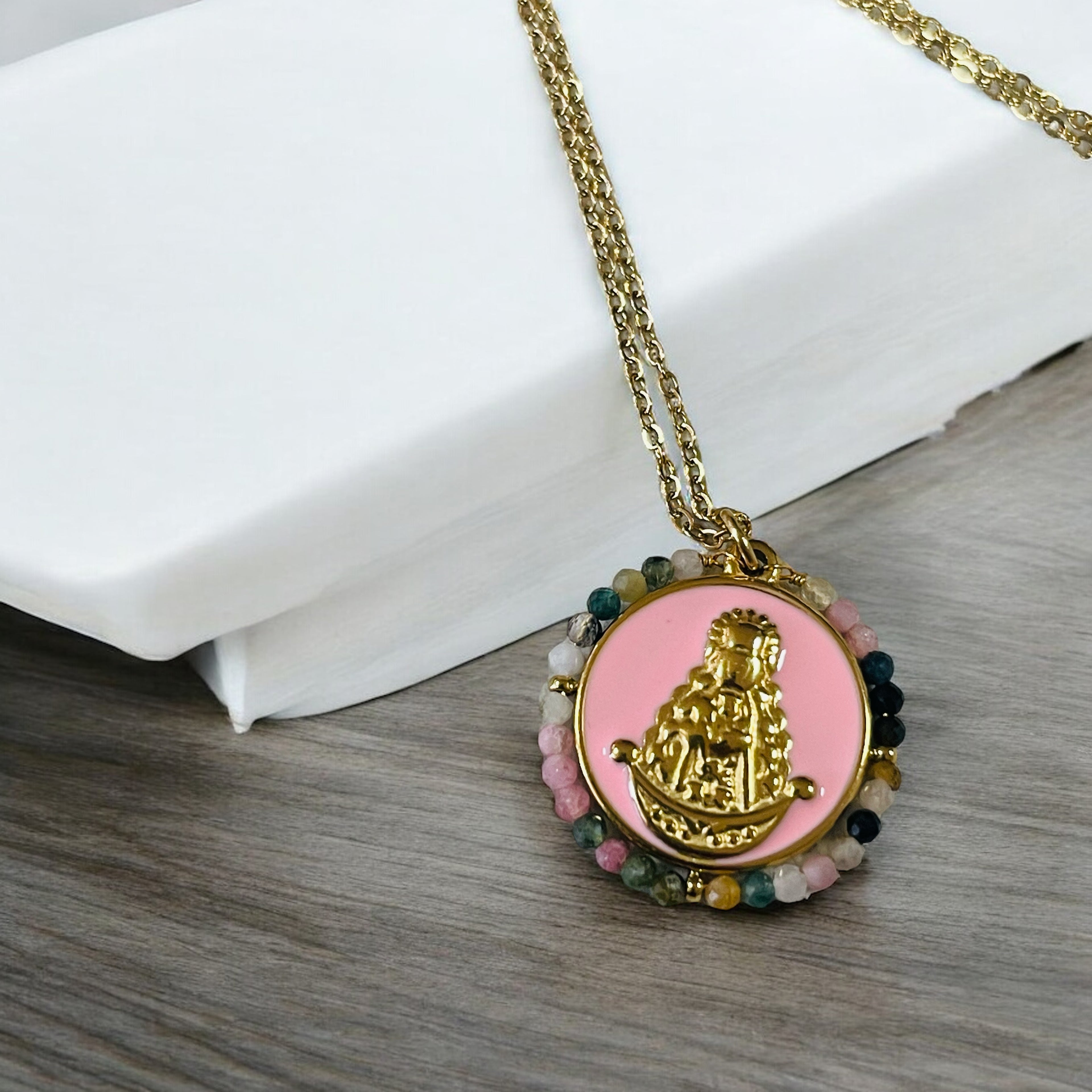 Colgante Esmaltado Rosa Virgen del Rocío