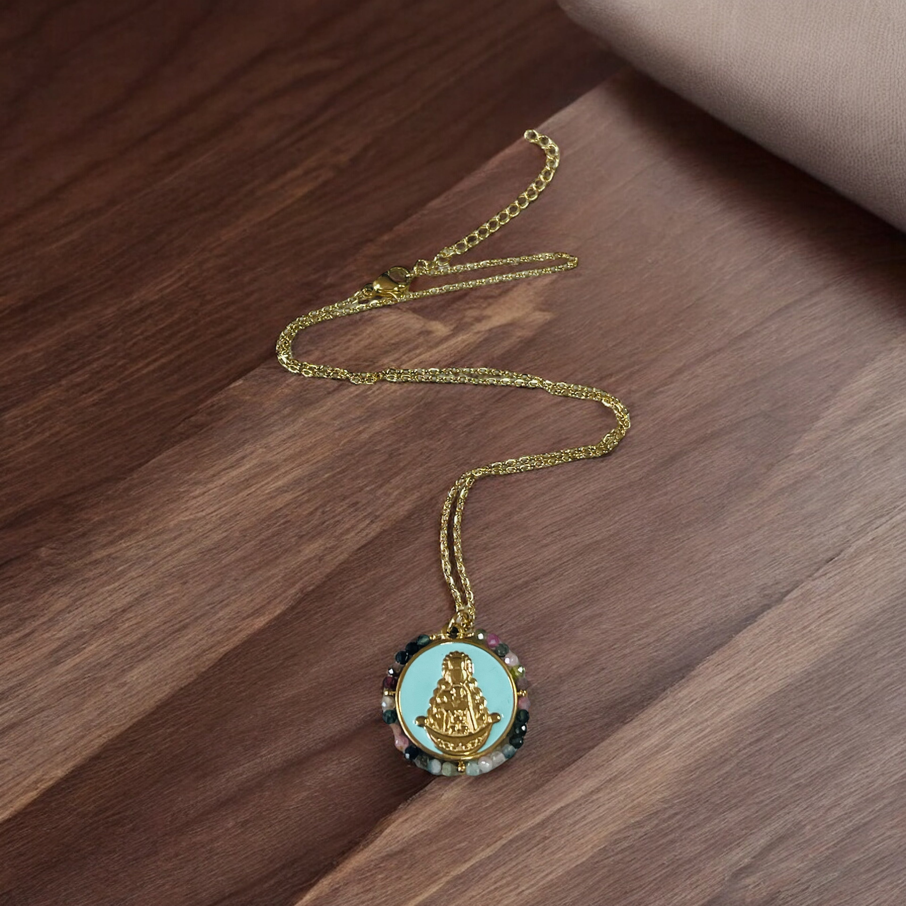 Colgante Esmaltado Verde Agua Virgen del Rocío